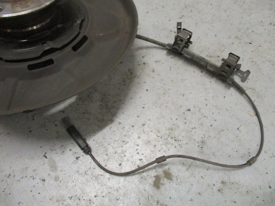 Eje portador de cojinete de rueda nudillo trasero izquierdo bmw 335xi gt 12-16 Foto 2 de 4