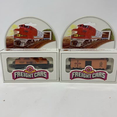 2 Bachmann N Scale Freight Cars- 76951 Shell Oil Tanker AL&S 905 Box Car