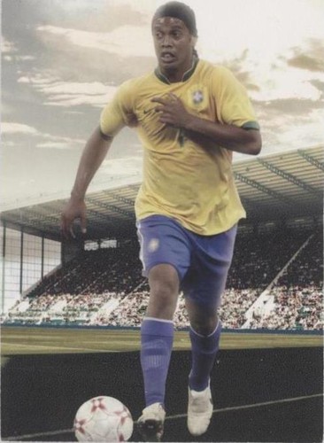 2021-22 Futera Unique Legends Gold Ronaldinho 30/43 Flamengo Relic