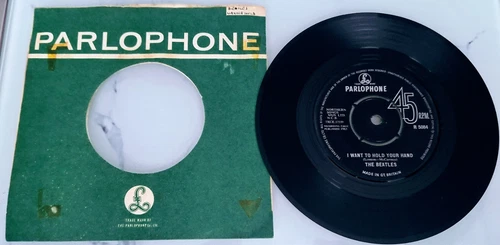 The Beatles I Want to Hold Your Hand 7" Single (1963) Parlophone R 5084 EX