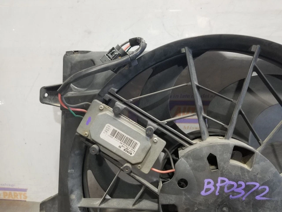 03 2003 LINCOLN TOWN CAR CARTIER 4.6L RADIATOR - Imagem 3 de 4