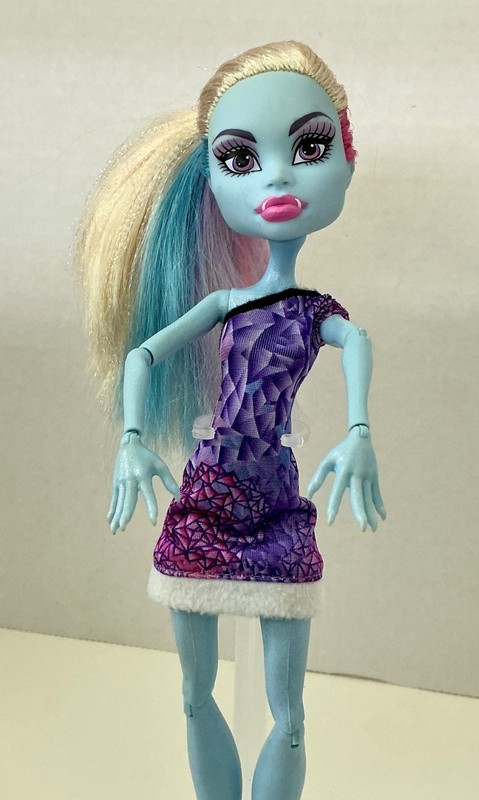 Monster High Scaris City of Frights Abbey Bominable Doll Mattel