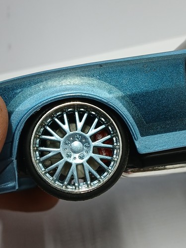 MAISTO ALL STARS RED 1:24 SCALE 1968 CHEVROLET CAMARO SS - Picture 7 of 19