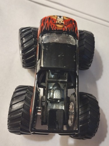 HOT WHEELS MONSTER JAM TRUCK THE BROKER 1:64 DieCast Truck - Picture 10 of 16
