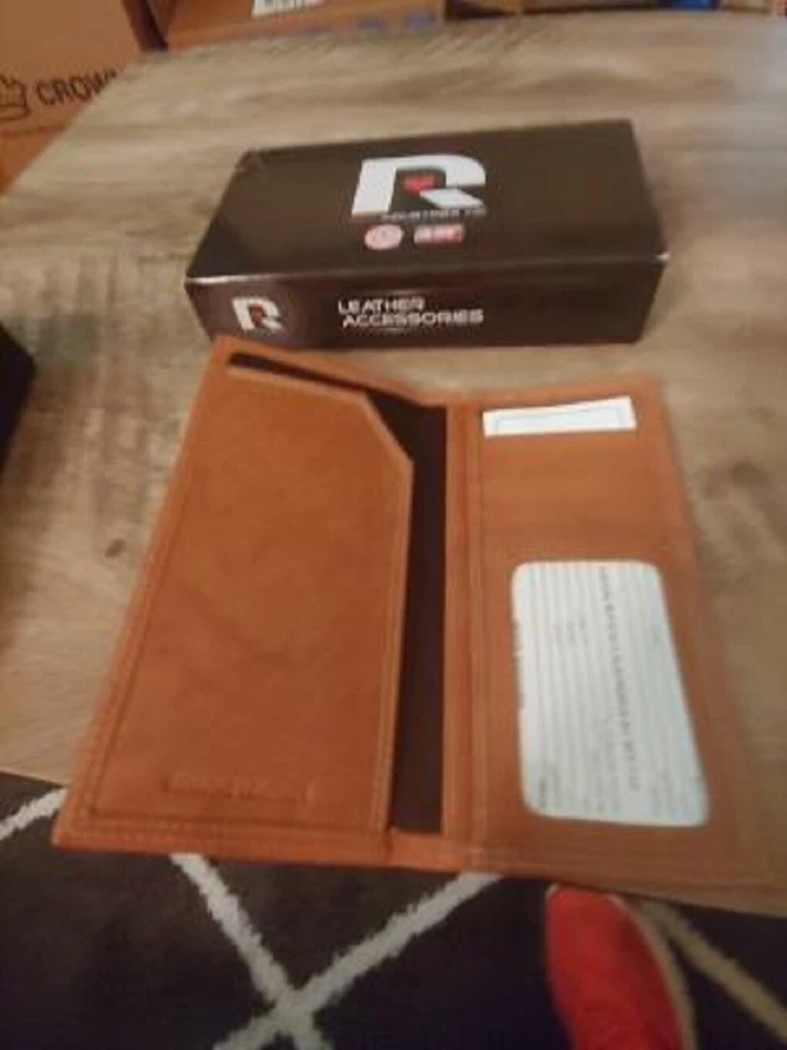 Florida Gators Rugged Roper Tan Leather  Mens Wallet - Image 2 of 2