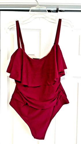 CUPSHE NWT Women’s One Piece Swimsuit Wine Color Size 1X ruffle roush burgundy