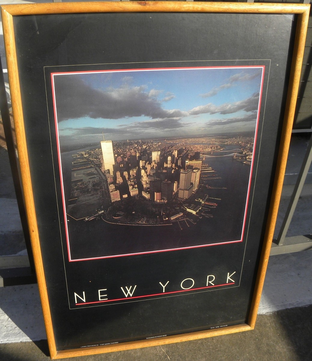 New York City Manhattan pre 9/11 vintage poster with Twin Towers