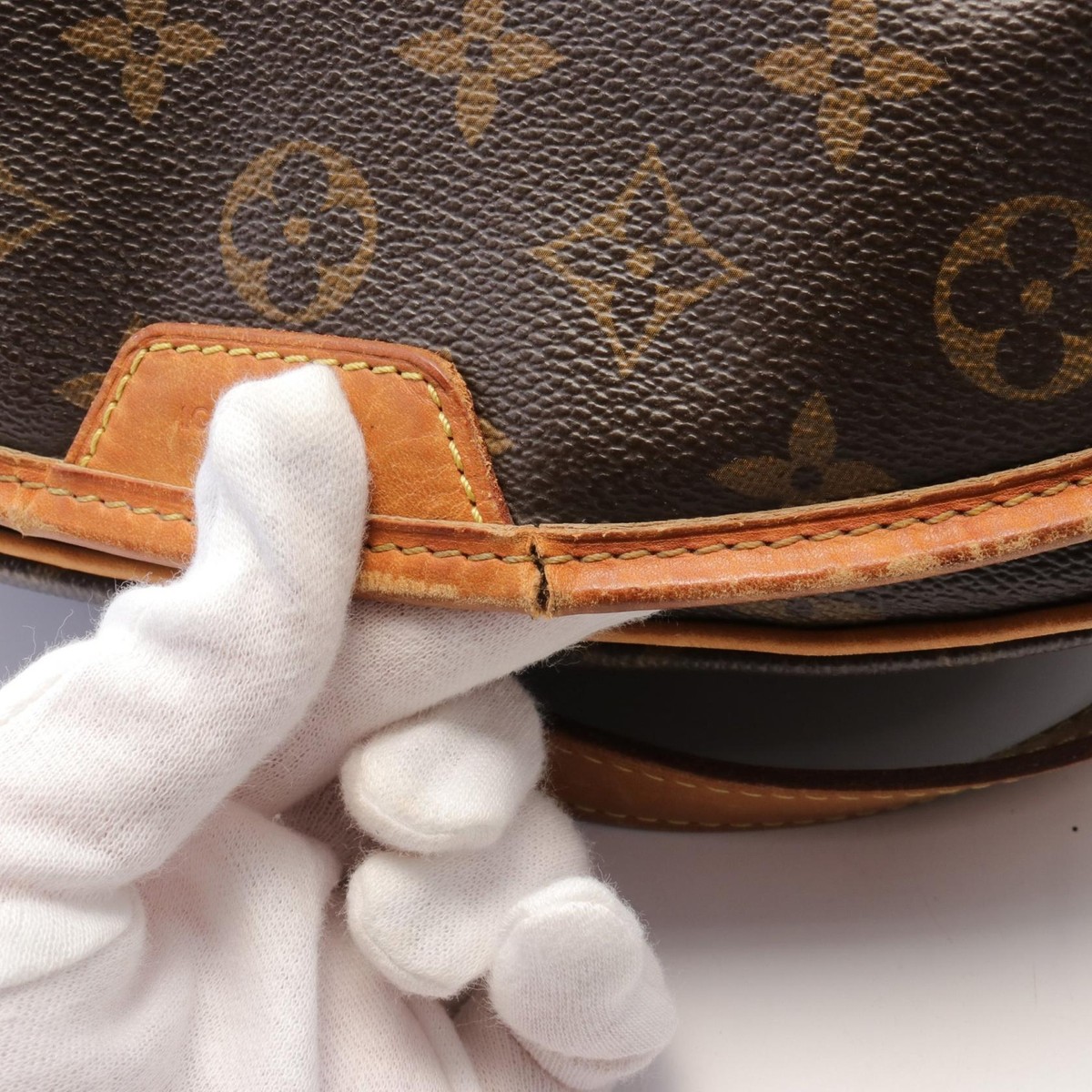 LOUIS VUITTON Menilmontant PM Shoulder crossbody Bag M40474 LOUIS VUITTON Menilmontant PM Shoulder crossbody Bag M40474