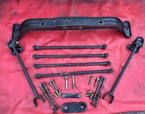 01-06 Hyundai Elantra Tiburon Rear Crossmember Frame w Trailing Arms & Bolts