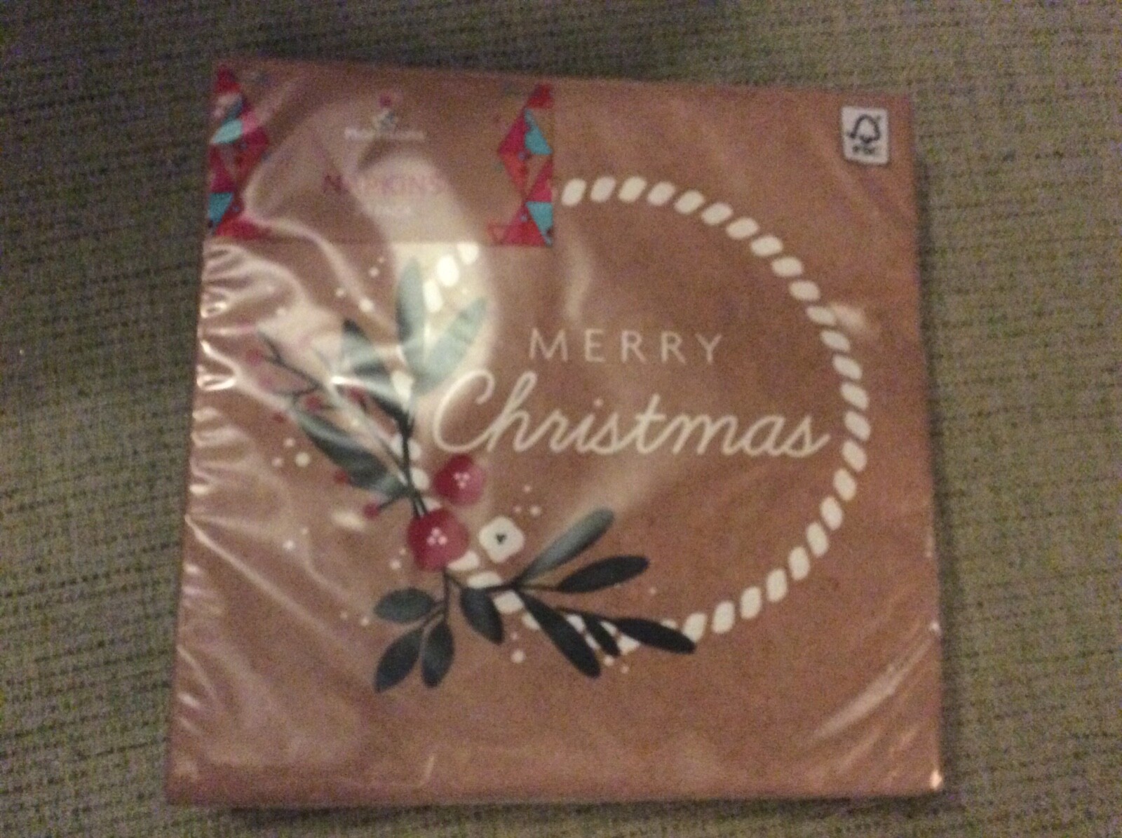 BNIP New Pack of 20 3 Ply Christmas Paper Napkins - Craft Mistletoe - 33x33cm