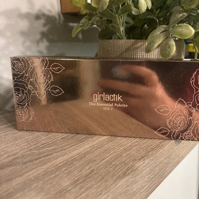 New In Box! Girlactik the Essential Palette Eyeshadow