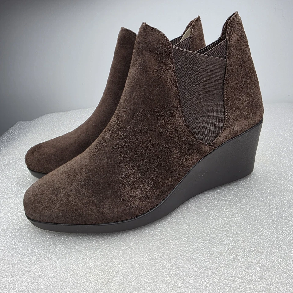 Crocs Leigh Wedge Chelsea US 9 Womens Espresso Brown Suede Boots New No Box - image 3 of 4