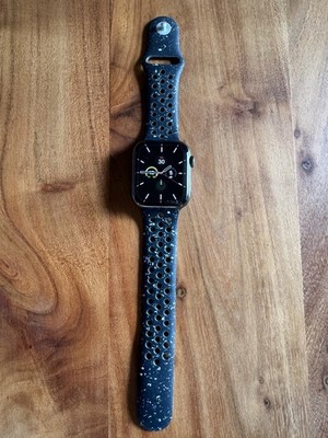Apple Watch 7 45mm Aluminium Cellular