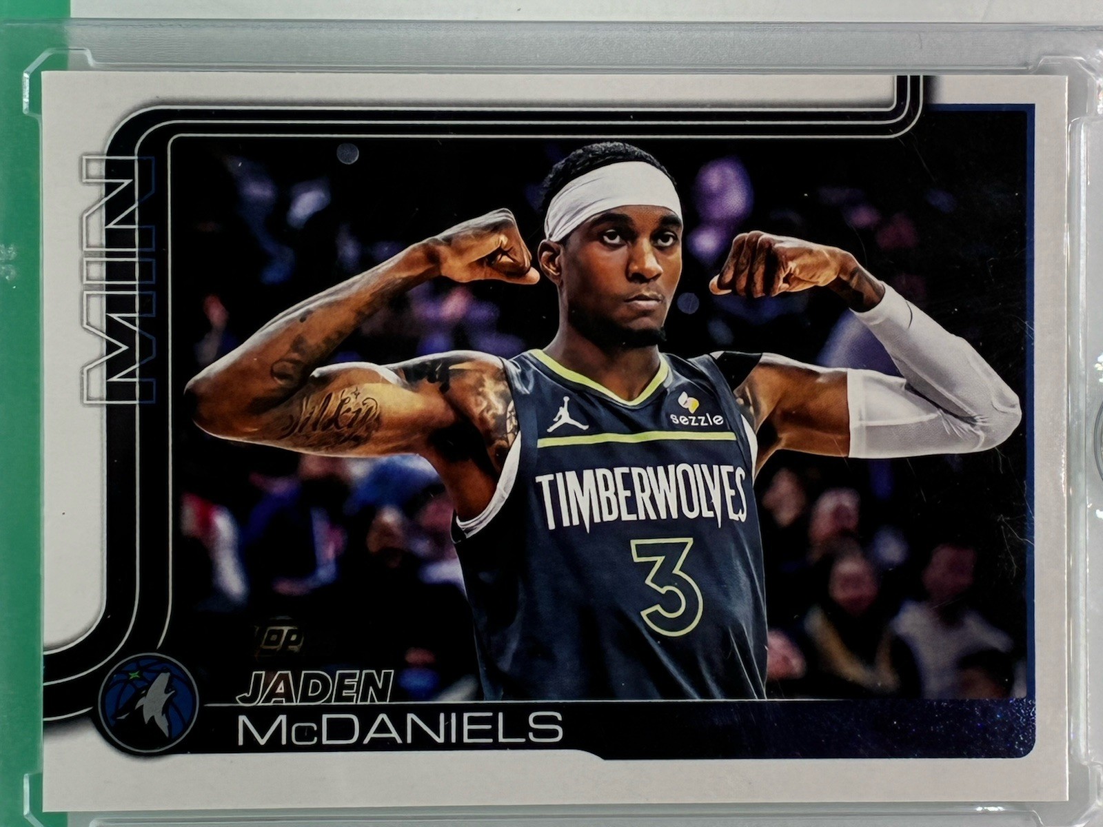 2025-26 Topps - Jaden McDaniels #248 Golden Mirror Variation SSP