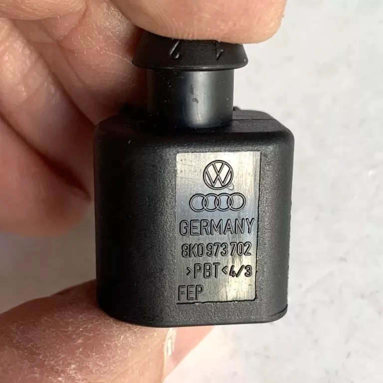 AUDI VW 8K0973702 NEW OEM GENUINE CONNECTOR 2 pin 1,5 mm | eBay