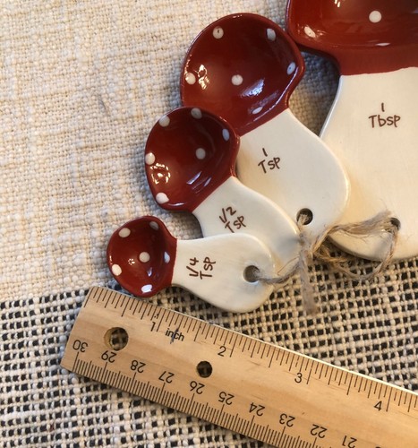 Merry Mushroom Theme Measuring Spoons and Spoon Rest - Picture 5 of 5