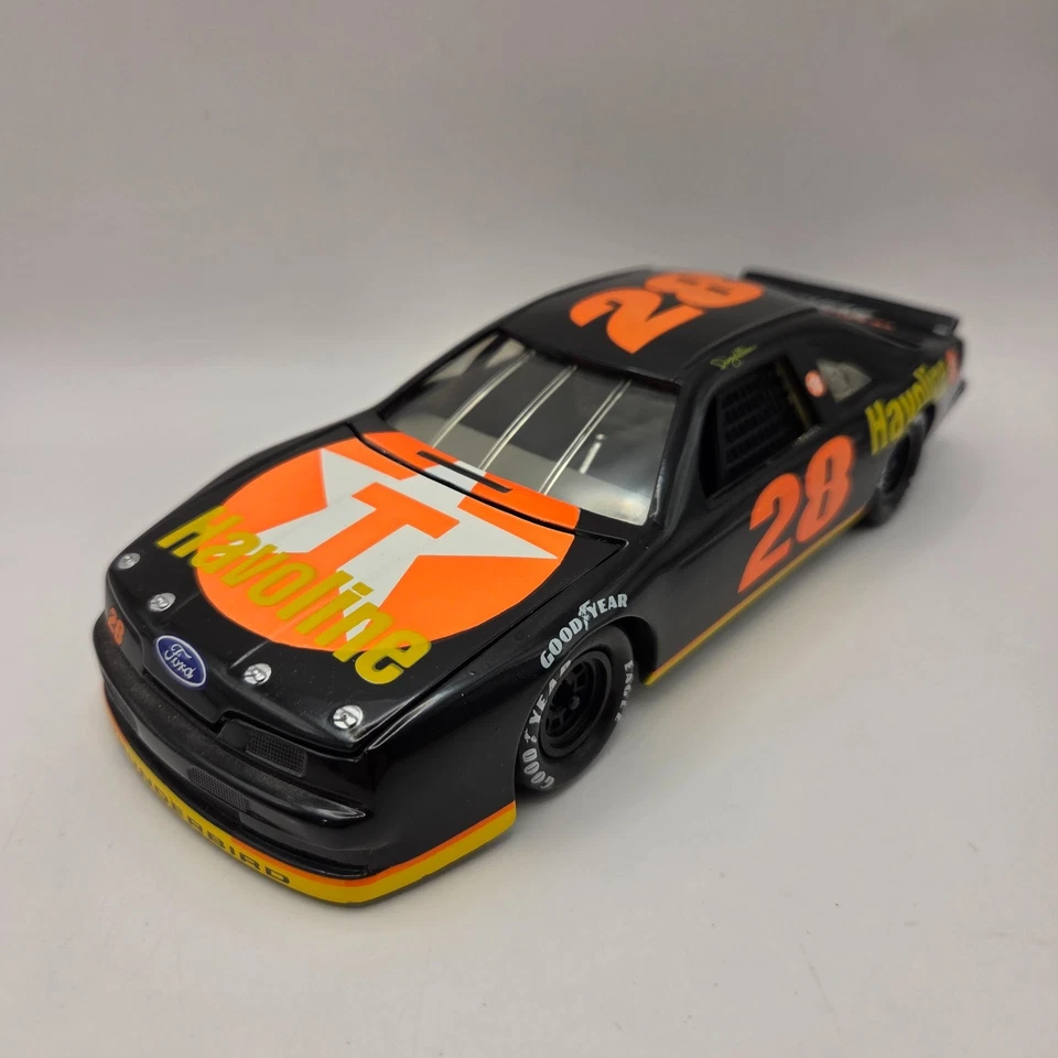 Revell 1991 NASCAR Ford Thunderbird #28 Davey Alison 1:24 Texaco Havoline VTG - Image 4 of 4