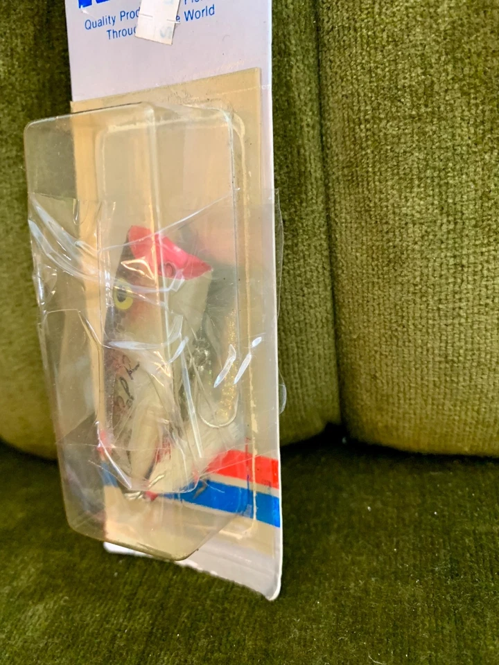 Vintage Rebel Classic Pop R Green Perch Topwater Fishing Lure - Image 4 of 4