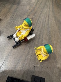 LEGO Space: Futuron Interplanetary Rover (6925) - Incomplete with Box Read Pls