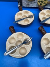 7 plats à escargots poelons assiettes 6 trous en grés céramique