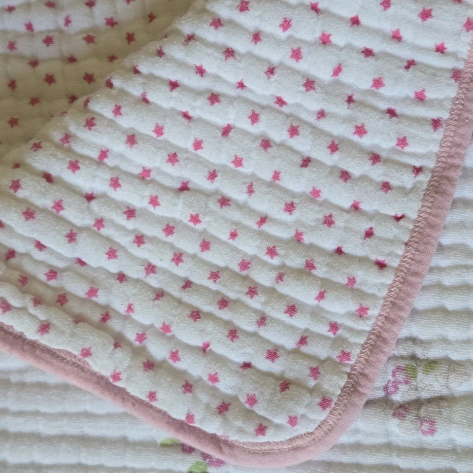 Manta de bebé reversible Aden Anais Muselina Sueño gruesa acolchada floral estrellas rosa Foto 2 de 4