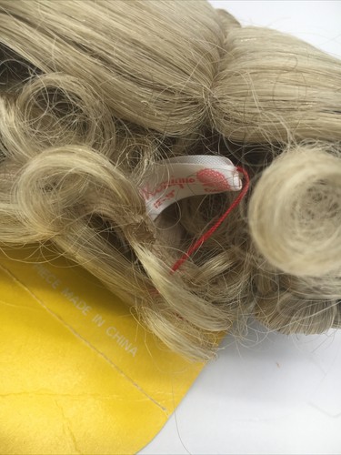 Vintage Doll Wig 12-13 Sheila Blonde Modacrylic - Picture 5 of 5