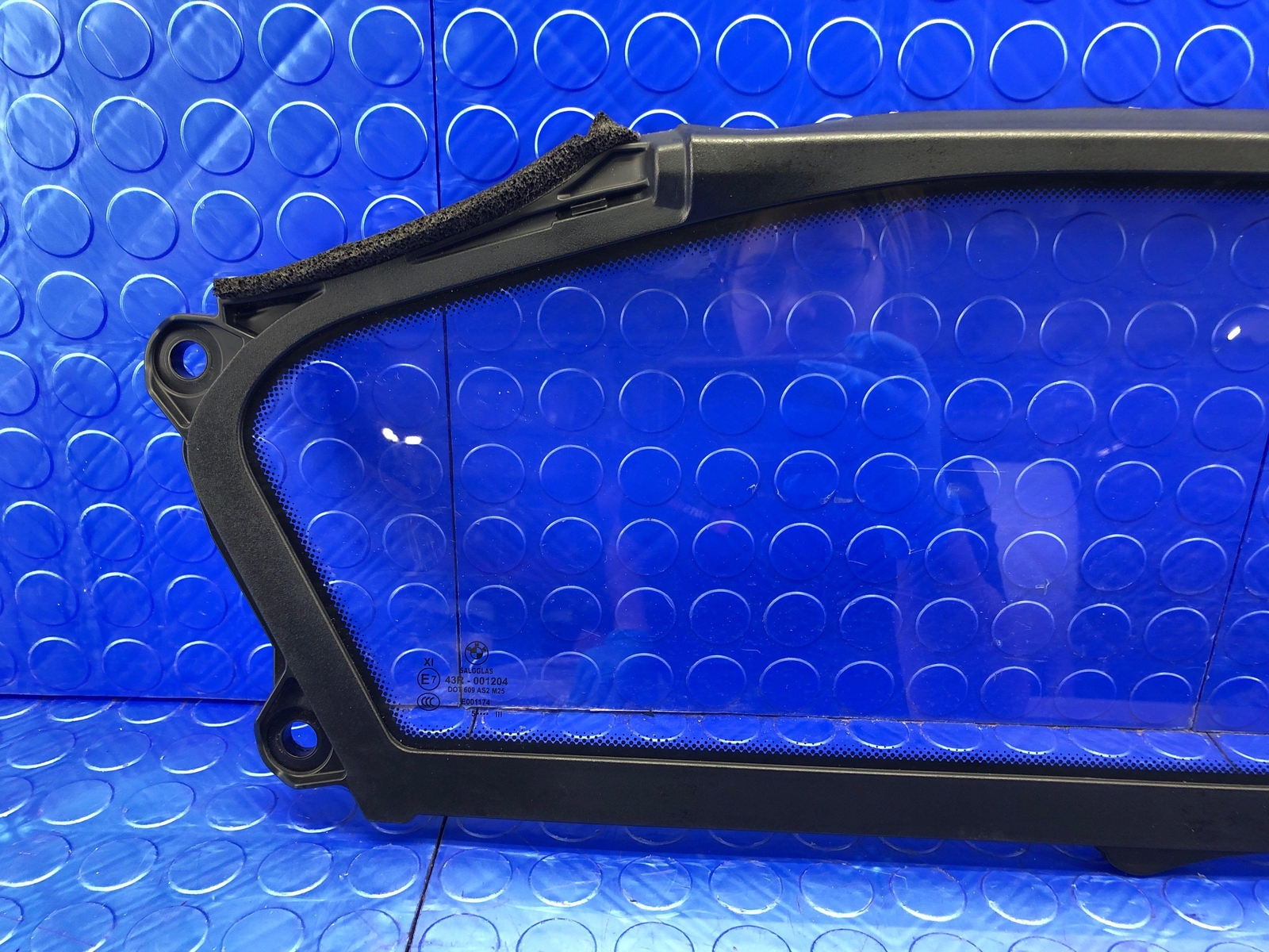 2014-2019 BMW I8 OEM REAR PARTITION GLASS BACK WINDOW 51317393243