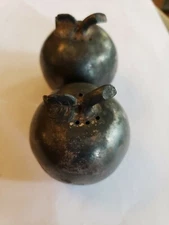 WB Mfg Co #152 Weidlich Brothers Silver Plate APPLE Apples Salt & Pepper Shakers