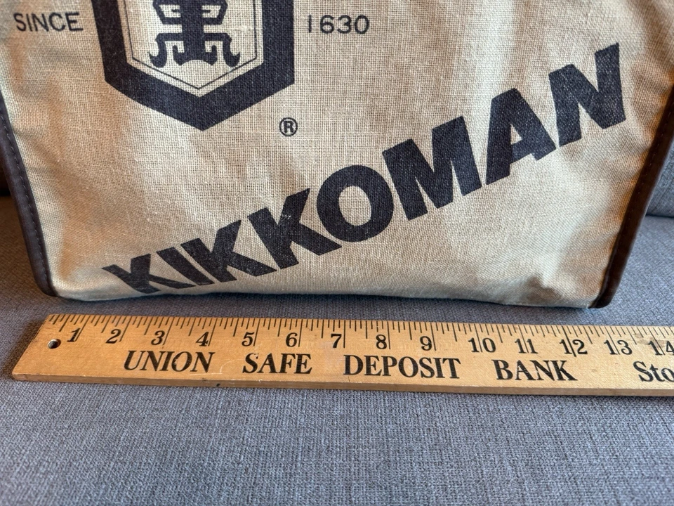 "Bolso de Mano Kikkoman Marrón Lona Plástico Forrado Portabotellas 11""x13""" Foto 2 de 4