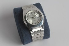 MILUS Day Date Automatikuhr (61250)