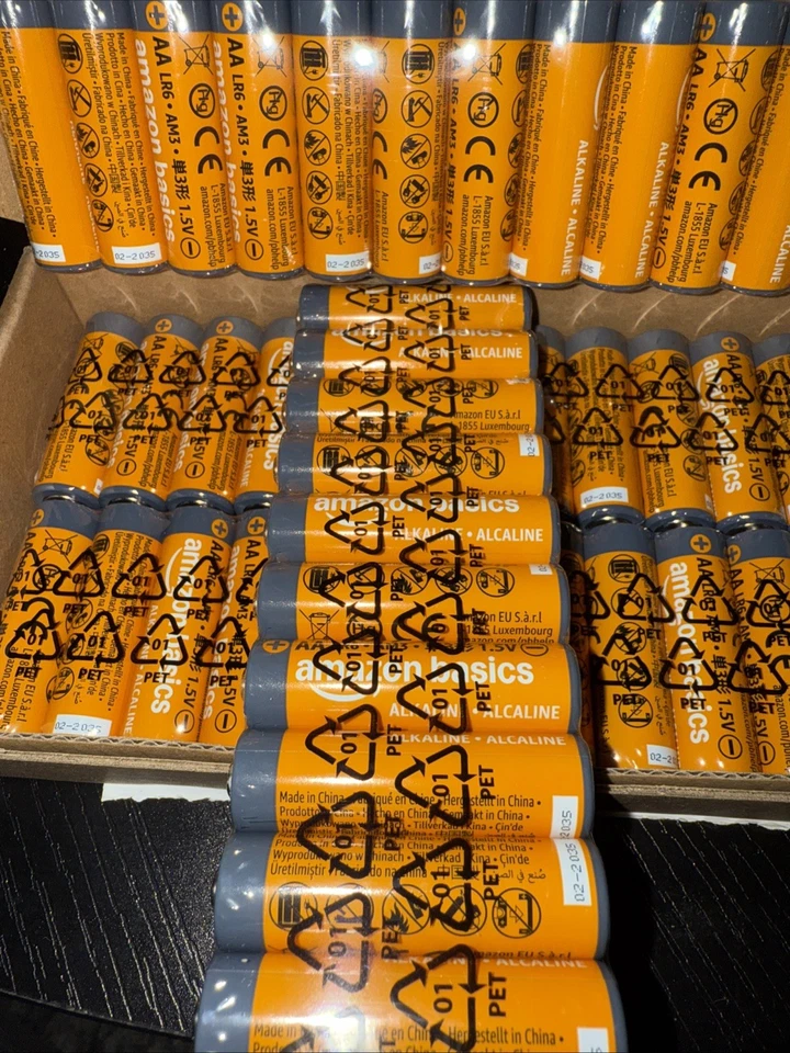 Baterías alcalinas AmazonBasics 1,5 V AA - Paquete de 48 Foto 2 de 2