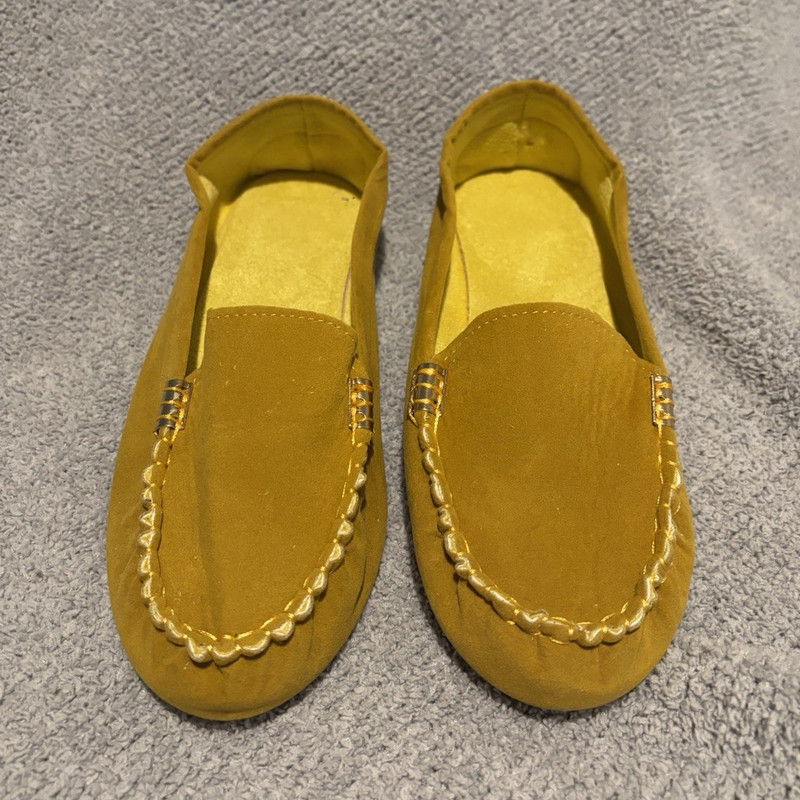 Women's Brown Faux Suede Slip-On Loafer Flats Round Toe Stitched Size 10