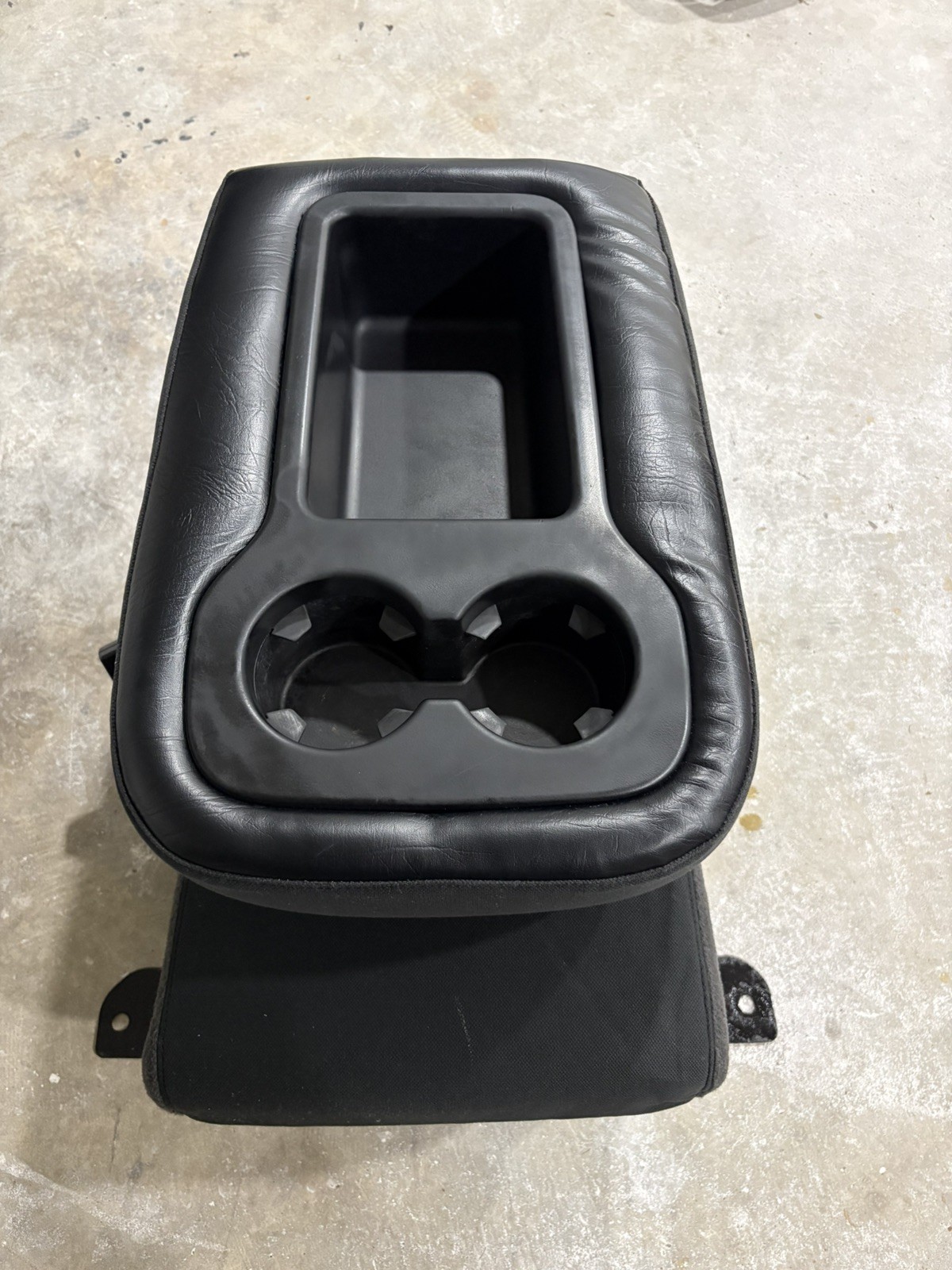 07-13 Chevy/GMC Silverado/Sierra Jumpseat Center Console  OEM Black