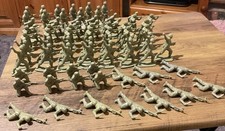 70 x VINTAGE 1970s AIRFIX  WWII British Commandos Toy Soldiers 1:32