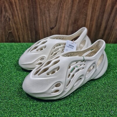 Mens Size 11 US Yeezy Foam Runner 'Sand' FY4567 (Deadstock