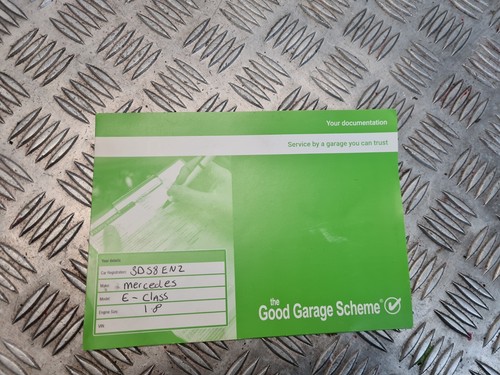MERCEDES E CLASS C207 2010 E200 CGI OWNER MANUAL HANDBOOK SERVICE BOOK #2A - Afbeelding 3 van 7