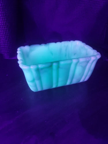 Vintage Uranium Akro Agate Jadeite Green Slag Retangle Dish 656 Made In USA 656