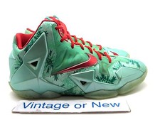 Nike LeBron XI 11 Christmas GS sz 4.5Y