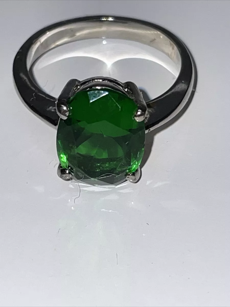 Emerald costume ring online