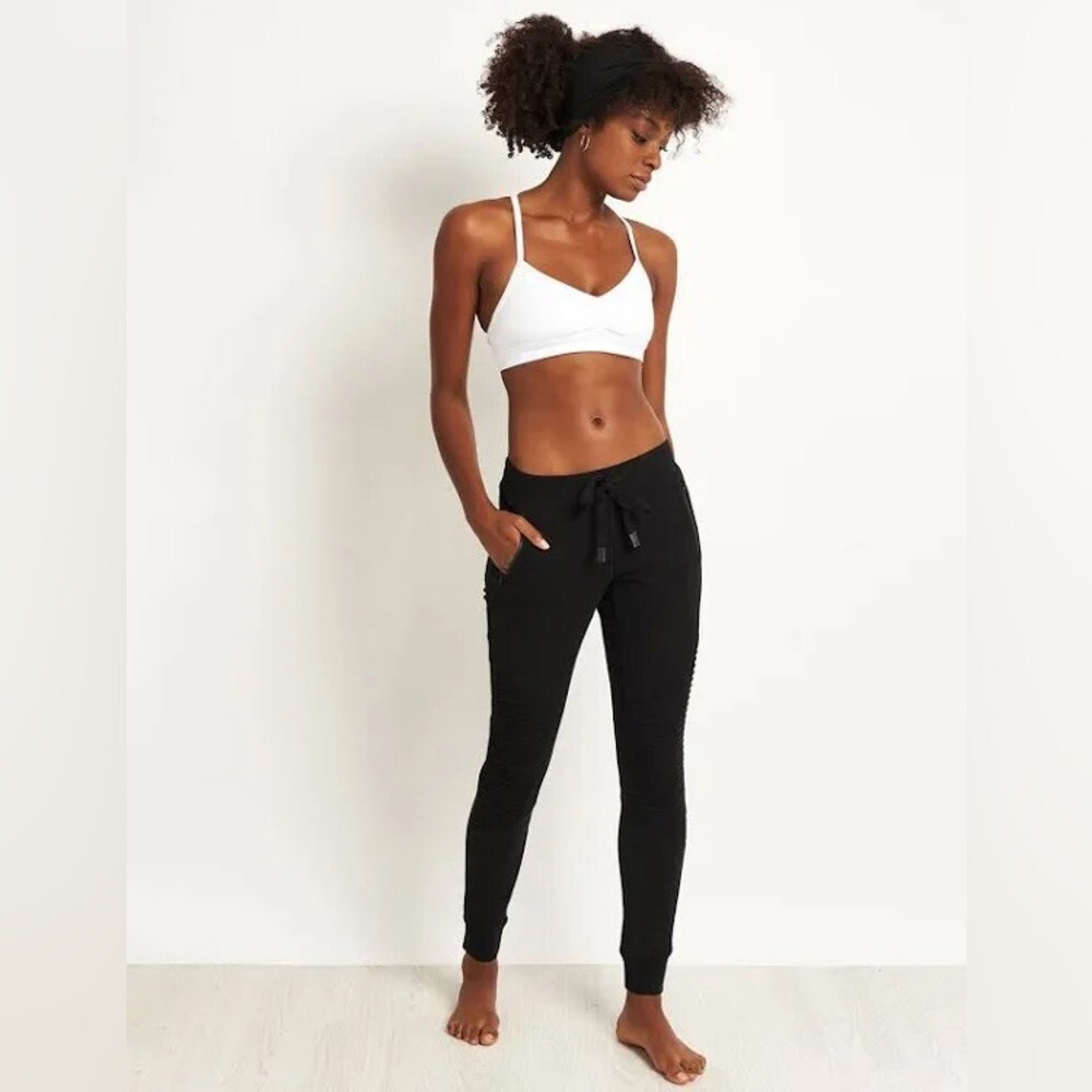 Alo Yoga Women's Urban Moto Sweatpant, XS, Black, New With