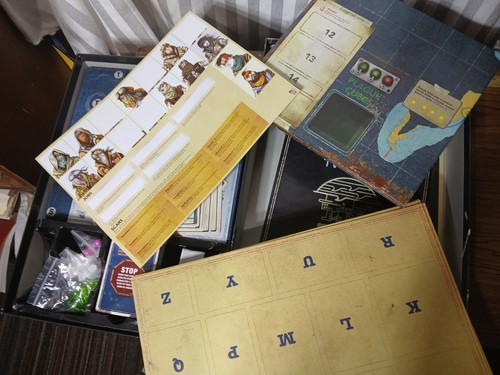 Pandemic Legacy: Season 2 Brettspiel BLACK EDITION Z-Man NEU SEALED - Bild 2 von 3