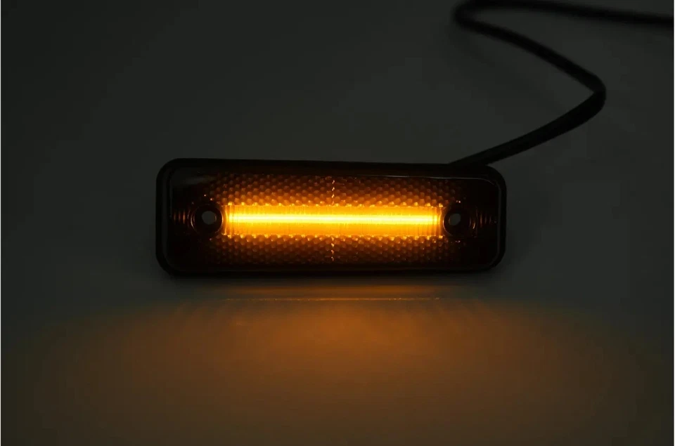 Luces intermitentes laterales de parachoques delantero de humo 2 piezas para Toyota Hilux 1978-1983 Foto 4 de 4