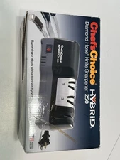 Chef’s Choice Model 250 Hybrid Electric and Manual Diamond Hone Knife Sharpener