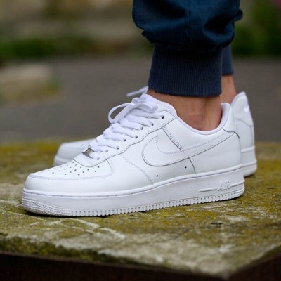 NIKE AIR FORCE 1 '07 Weiß Sneaker Herren Herrenschuhe Turnschuhe 315122