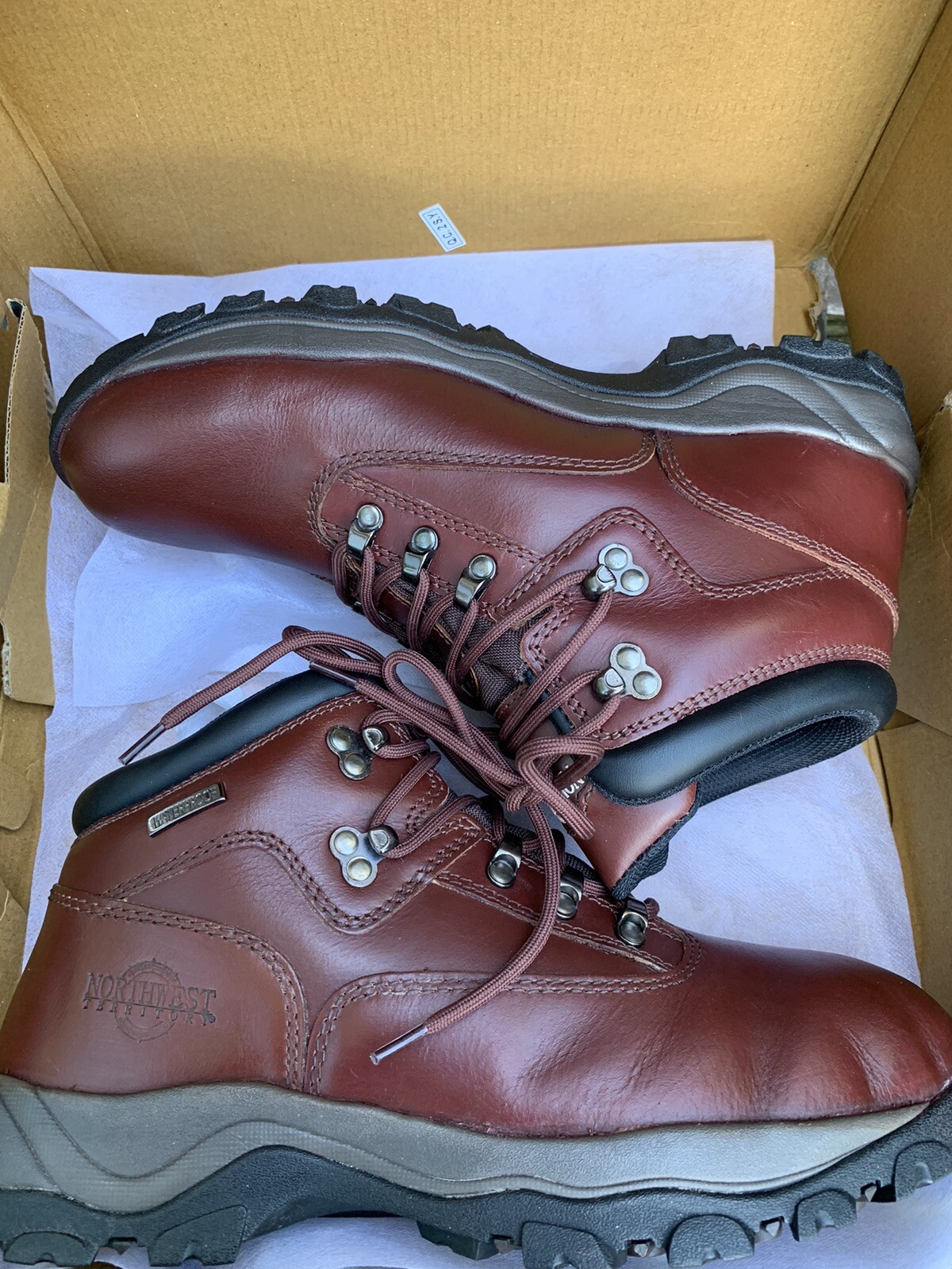 Northwest Territory Inuvik Leather/Waterproof Hiking/Walking Boots Size