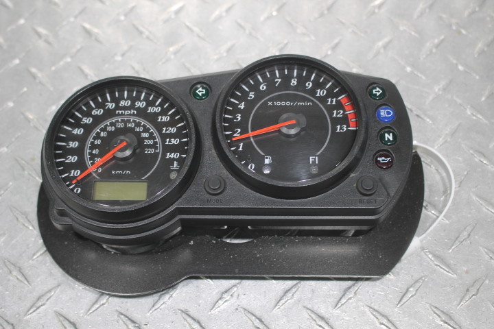 2007 KAWASAKI NINJA 650R EX650A SPEEDO TACH GAUGES DISPLAY