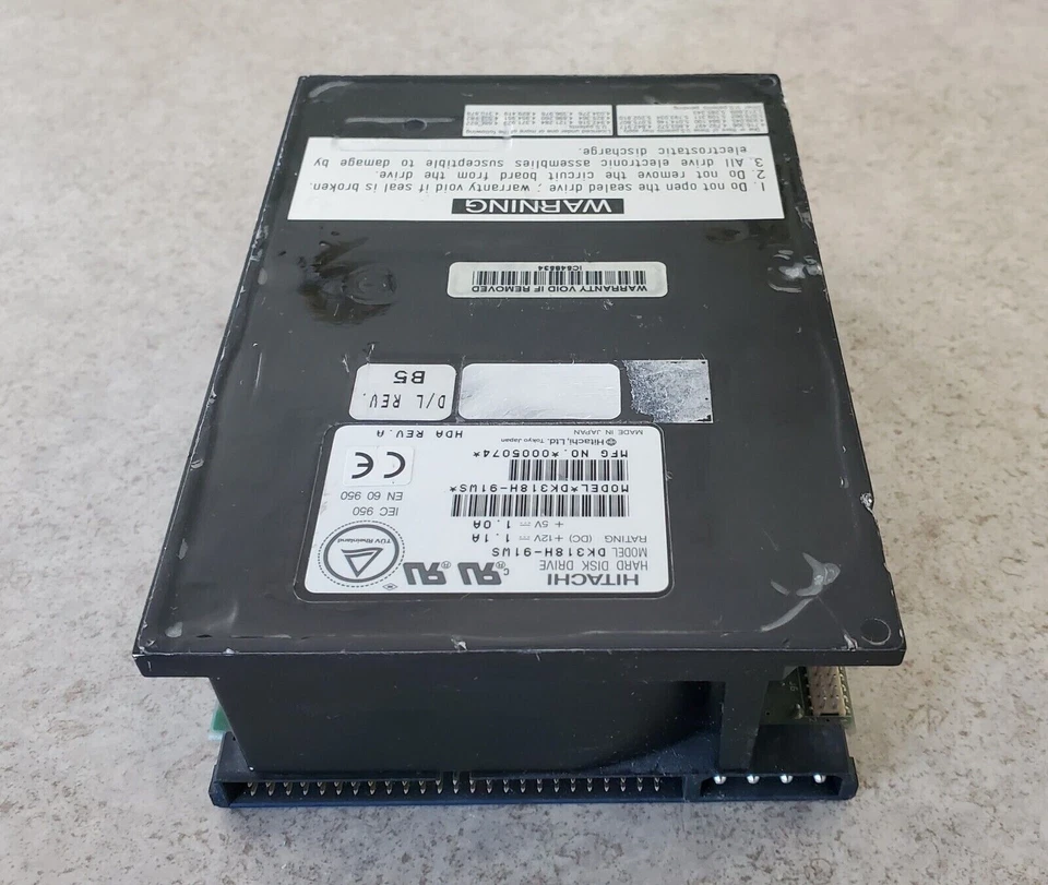 9.1GB Hitachi DK318H-91WS 3.5" HH 50 PIN SCSI Internal Hard Disk Drive - Image 2 of 3