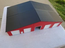 1:64 Red 5 Bay Metal Fire Station-Movable Double Doors, Removable Roof, Siding