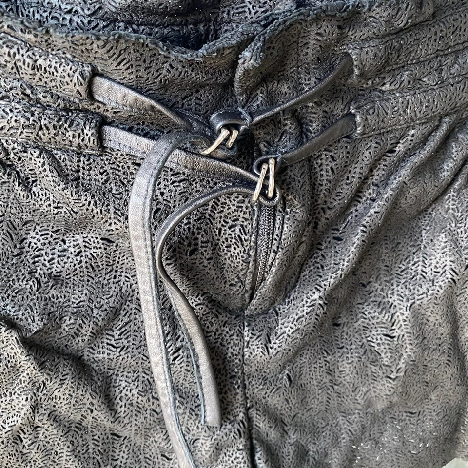 Helmut Lang Black Laser Cut Out Lamb Leather & Silk Shorts Size 2 - Image 3 of 4