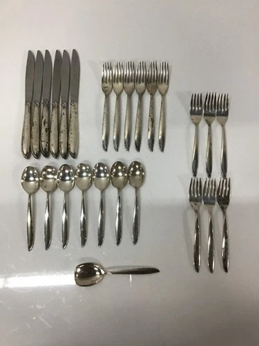 Lot of International Sterling Silver Flatware - Silver Rhythm - 907g
